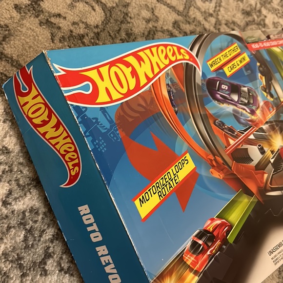 hot wheels Toys Hot Wheels Roto Revolution Track Set Motorized